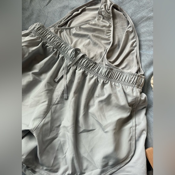 Nike Dri-FIT Tempo Running Shorts Grey XL - Picture 6 of 6